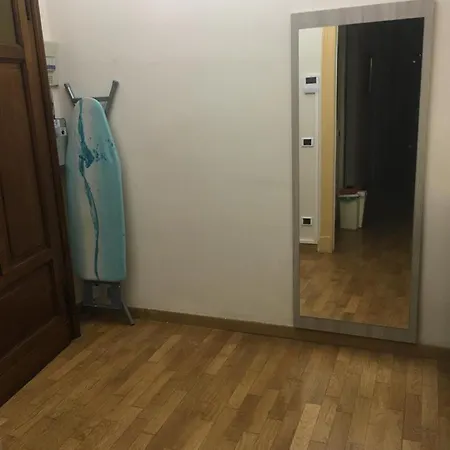 3 Bedroom Cozy In Apartment