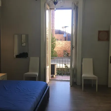 Apartment 3 Bedroom Cozy In Milan