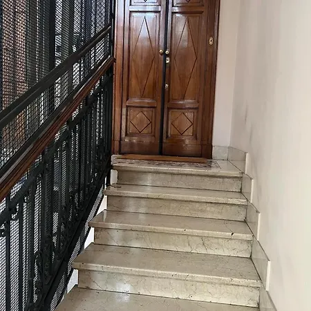3 Bedroom Cozy In Apartment *